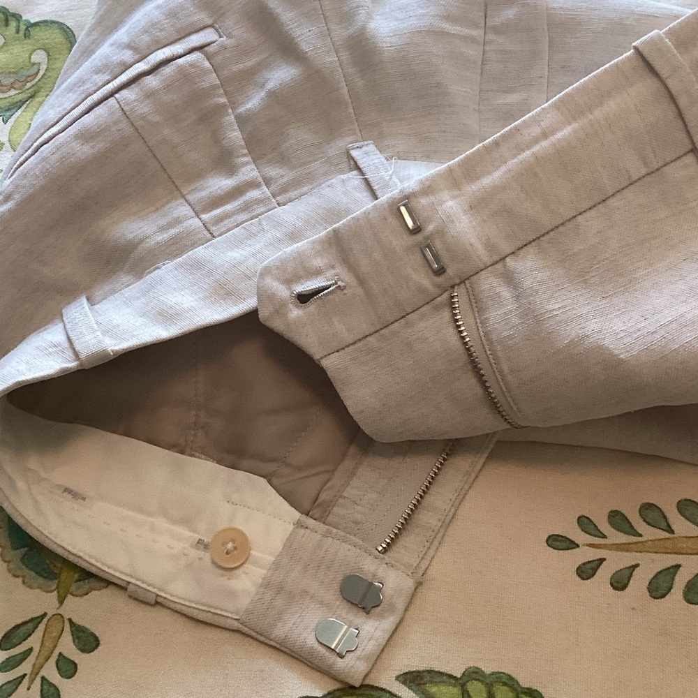 Wilfred Elegant Tan Women's Bermuda Shorts 26 (S) - Picture 6 of 8